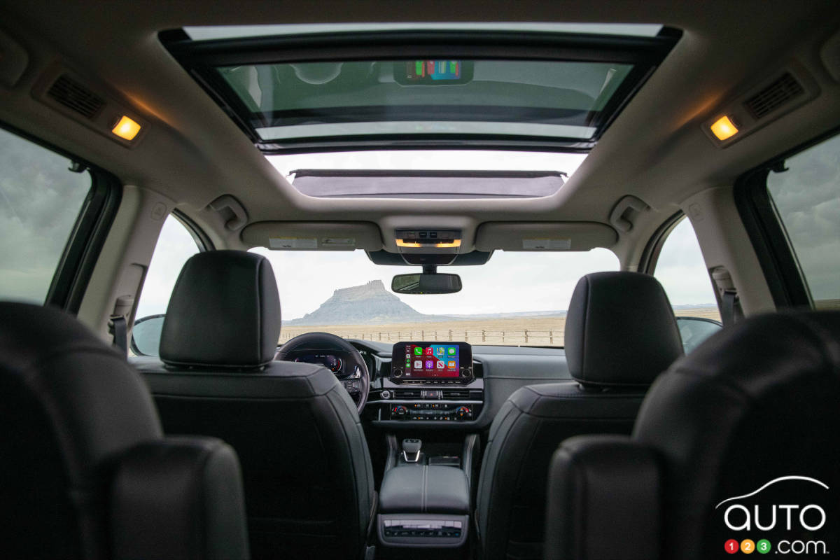 Nissan Pathfinder 2022, intérieur